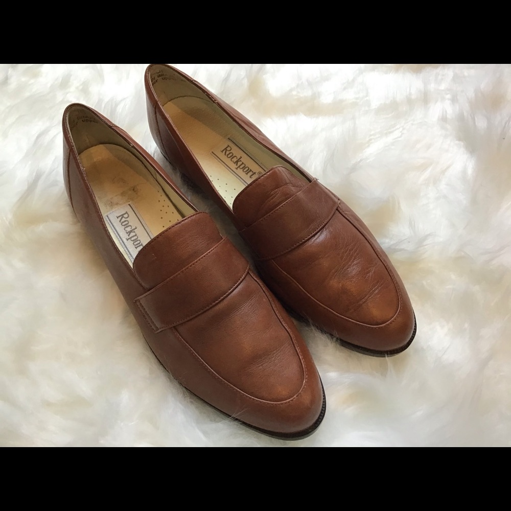 Rockport WOMENS slip on leather loafer Sz 7.5